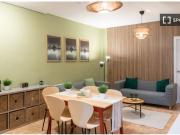 ¡Habitaciones en alquiler en un apartamento de 5...
