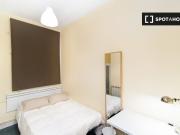 ¡Habitaciones en alquiler en un piso de 10 habitaciones... ¡Habitaciones en alquiler en un piso de 10 habitaciones...