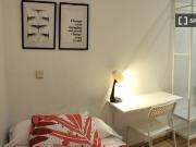 Habitación en piso compartido de 7 habitaciones en...