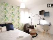 Habitaciones en apartamento de 4 dormitorios en el...