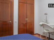 Habitaciones en apartamento de 4 dormitorios en Tetuán,...