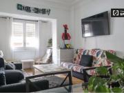 Habitaciones en apartamento de 5 dormitorios en...