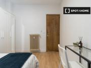 Habitaciones en apartamento de 7 dormitorios en Argüelles