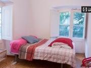 Habitaciones en piso de 5 dormitorios en El Raval, Barcelona