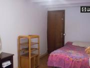 Habitación en piso compartido de 5 habitaciones en El...