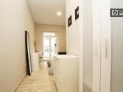 Habitaciones nuevas en alquiler con balcón en...