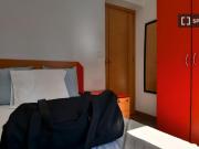 Habitaciones para alquilar en apartamento de 4...