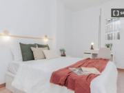 Habitaciones para alquilar en apartamento de 7...