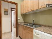 Habitaciones y camas en alquiler en piso de 7...