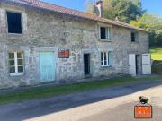 HABITATION EN PIERRES A RENOVER. TERRAIN ENVIRON 2 Hectares