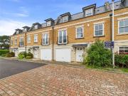 Haden Square, Reading, Berkshire RG1, 4 bed town house...