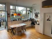 Halbwöchige Untermiete Mi So mit eig. Zimmer