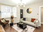 Halford Road, London, 2 Bedroom Flat Halford Road, London, 2 Bedroom Flat