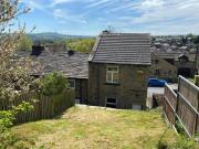 Halifax Old Road, Huddersfield, 2 Bedroom Terraced