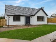 Halifax Road, Liversedge WF15, 4 bed detached house to...