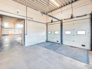 Halle mit 700qm Nutzfläche und Nebenräume in 1210 Wien...