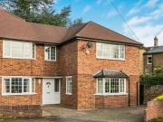 Halliford Road, Sunbury on thames, 5 Bedroom Semi detached