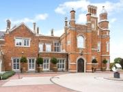 Hamels Mansion, Hamels Park, 2 Bedroom Apartment
