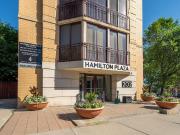 Hamilton Plaza 1 Bedroom Apartment for Rent at 202 North...