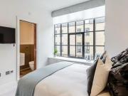 Hammersmith Flyover, London, W6 9PH, United Kingdom | 2...