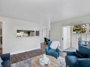 Hampton Courts HC11BR80