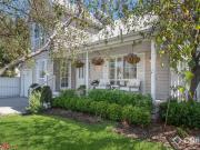 Hamptons Charm, 200m to Fisherman's Beach