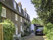 Hanford Row, Wimbledon, London SW19, 1 bedroom end...