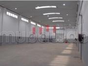 Hangar industriel de 712 m2 de surface exploitable a la...