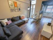 Hannan Road, Kensington, 6 Bedroom Terraced