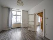 Hannovermarkt* Renovation Opportunity: 3 Room Period...