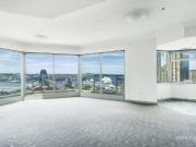 MAGNIFICENT HARBOUR FACING THREE BEDROOM APARTMENT |...