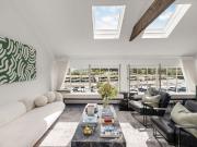 Harbourfront Luxury In The Iconic Finger Wharf, A...