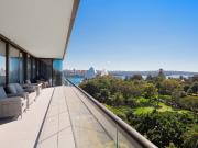 Harbourside Luxury Living with Opera House Views