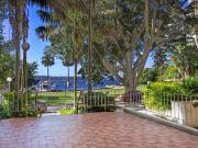 Harbourside Studio Apartment Offered Unfurnished