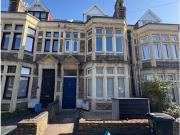 Harcourt Road, Bristol BS6, 4 bed flat to rent, £2,400...