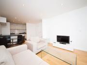 Harford Street, Mile End E1, 2 bed flat to rent, £2,400...