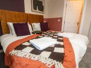 Harland Haven: Spacious 4BR House in Ipswich