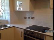Harlinger Street, Charlton/Woolwich. 2 bed flat to rent...