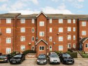 Harlinger Street, London SE18, 2 bed flat to rent,...