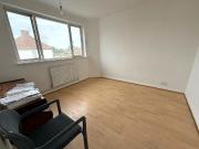 Harlington Road West, Feltham TW14, 2 bed flat to rent,...