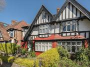Hart Grove, Ealing, W5
