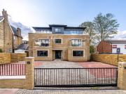 Harvington Lodge, Shortlands Road BR2, 2 bed flat to...