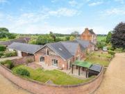 Hatherton, Nantwich, 4 Bedroom Barn