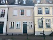 Haus 4900 € zur Miete 40489
