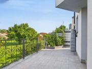 Haus Topzustand mit Klimaanlage und PV Anlage