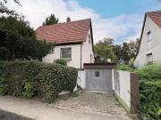 Haus kaufen Heilbronn Einfamilienhaus in schöner Wohngegend.