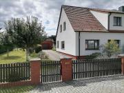 Haus mit Doppelgarage