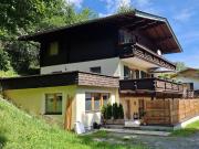Haus mit drei Wohnungen am Zentrumsrand von Going am...