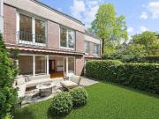 Haus mit Garten & Stellplatz in Dahlem