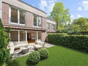 Haus mit Garten & Stellplatz in Dahlem